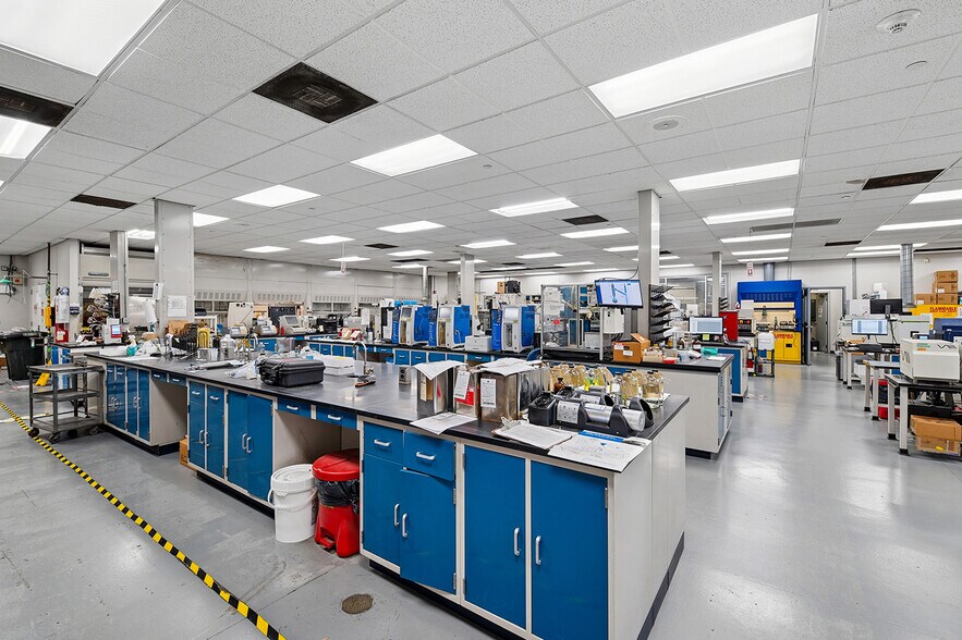 725 Oakridge Dr, Romeoville, IL à vendre - Photo intérieure – Image 3 sur 10