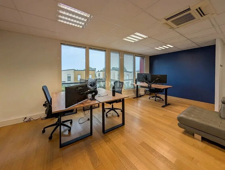 Bureau dans Saint-Malo à louer - Photo intérieure – Image 2 sur 5