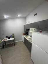 3551-3553 Springdale Rd, Cincinnati, OH à louer Photo intérieure– Image 2 sur 6