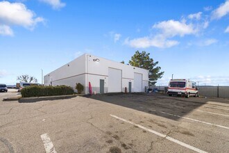 647 W Avenue L 14, Lancaster, CA à louer Photo intérieure– Image 1 sur 26