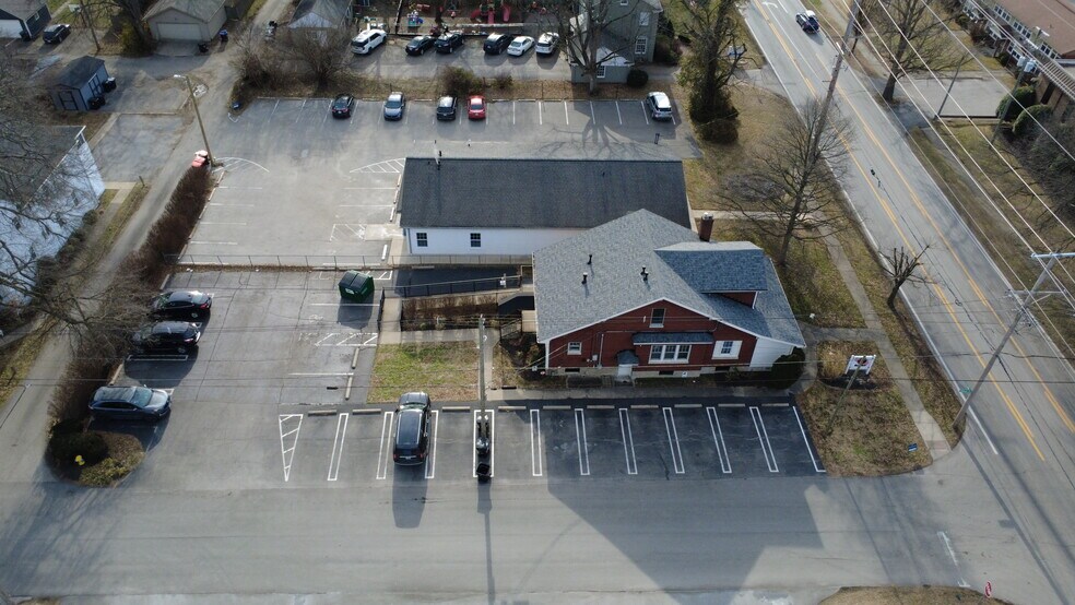 217 Breckenridge Ln, Louisville, KY à vendre - Photo de l’immeuble – Image 2 sur 22