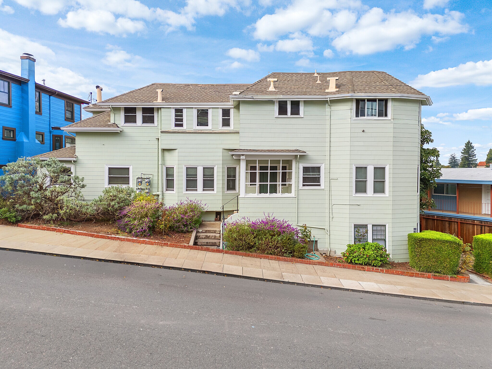 123-133 Echo Ave, Oakland, CA à vendre Photo principale– Image 1 sur 38