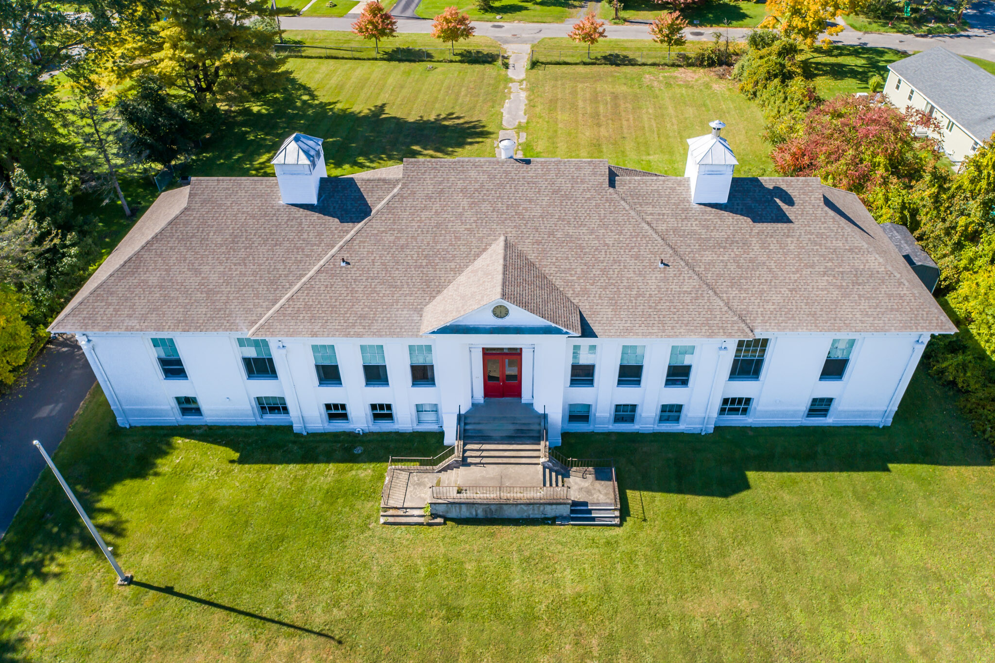 55 Crystal St, Lenox Dale, MA à vendre Photo principale– Image 1 sur 18