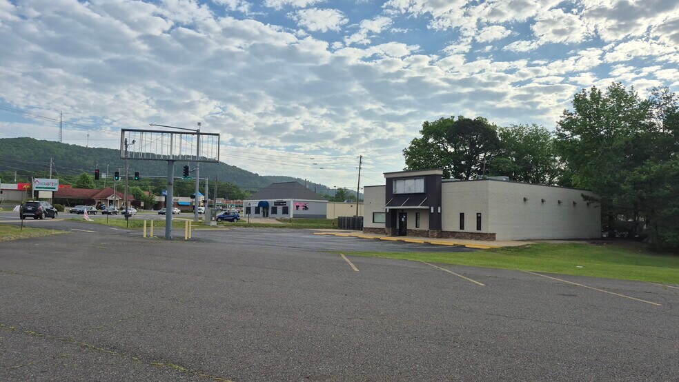 201 Airport Rd, Hot Springs, AR à vendre - Photo de l’immeuble – Image 2 sur 6