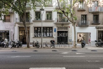Local commercial dans Barcelone, Barcelona à louer Photo intérieure– Image 1 sur 5