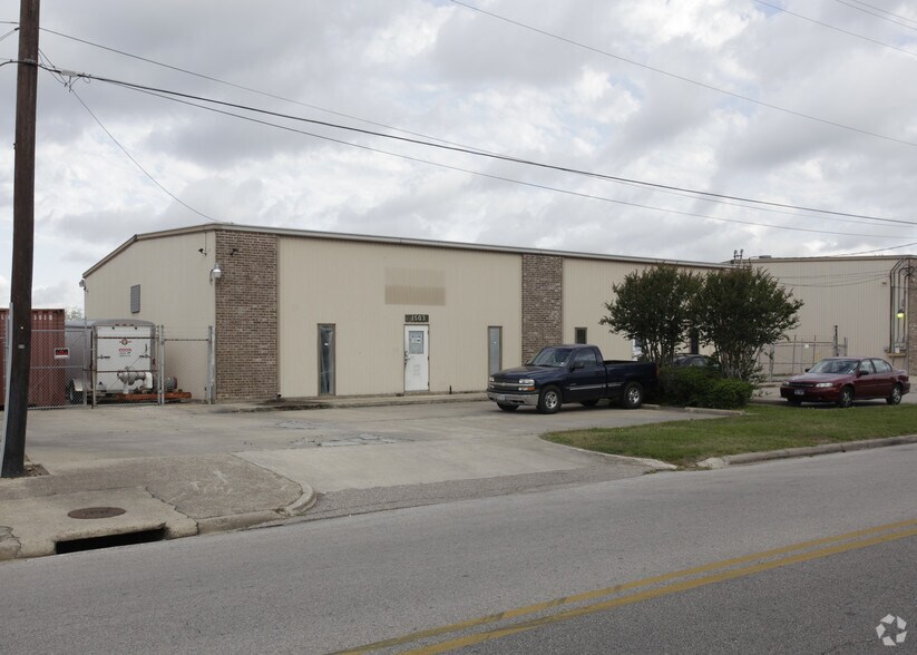 1507 Beaumont Rd, Baytown, TX à louer - Photo de l’immeuble – Image 2 sur 2