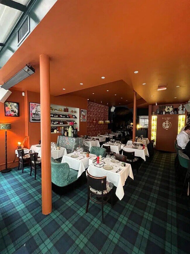 Plus de détails pour Local commercial à louer