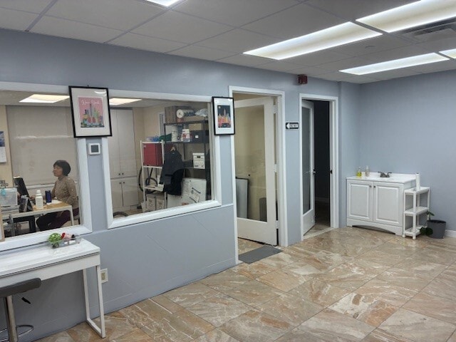 34-36 W 44th St, New York, NY à louer Photo intérieure– Image 1 sur 3