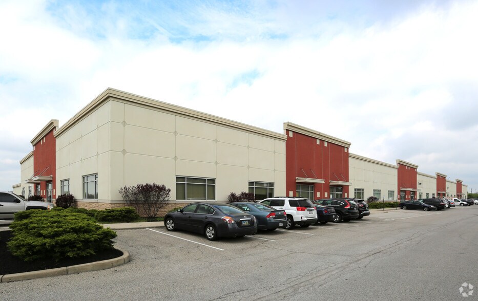 7102-7116 Office Park Dr, West Chester, OH à louer - Photo de l’immeuble – Image 3 sur 13