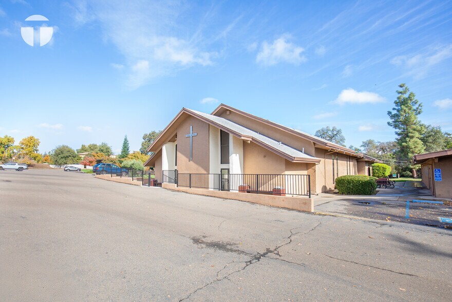 6240 Verner Ave, Sacramento, CA à vendre - Photo de l’immeuble – Image 2 sur 30