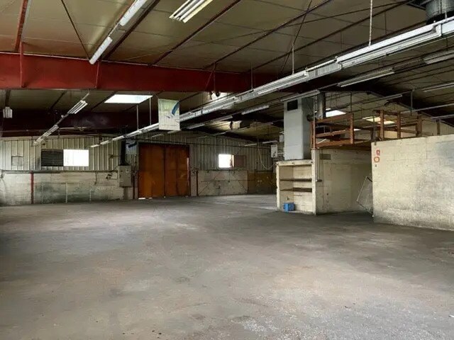 Local d’activités dans Crissey à louer - Photo intérieure – Image 2 sur 8