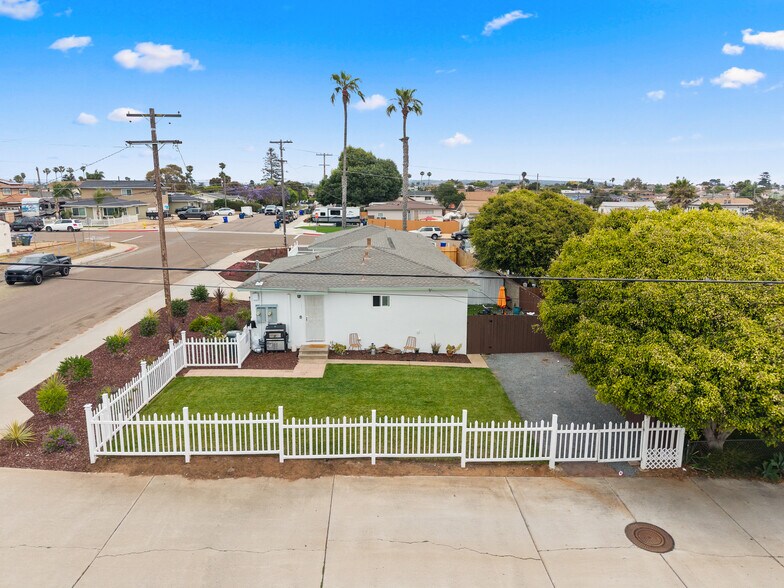 981 Elder Ave, Imperial Beach, CA à vendre - Photo de l’immeuble – Image 3 sur 34