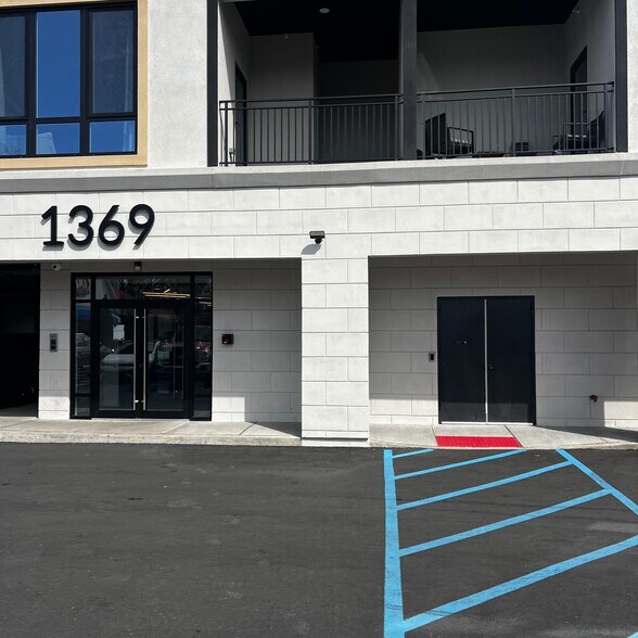 1369-1403 South Ave, Plainfield, NJ à louer - Photo de l’immeuble – Image 2 sur 13