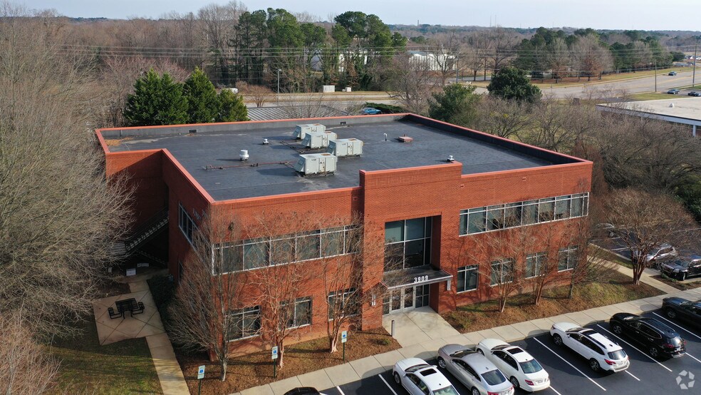 3909 Sunset Ridge Rd, Raleigh, NC à louer - Aérien – Image 2 sur 16