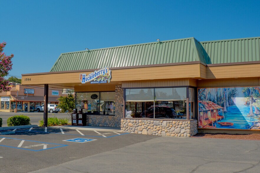 1536-1596 State Highway 99, Gridley, CA à louer - Photo de l’immeuble – Image 3 sur 6