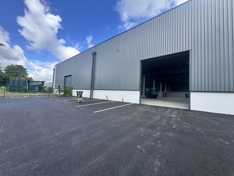Industriel/Logistique dans Saint-Ouen-l'Aumône à louer - Photo de l’immeuble – Image 2 sur 5