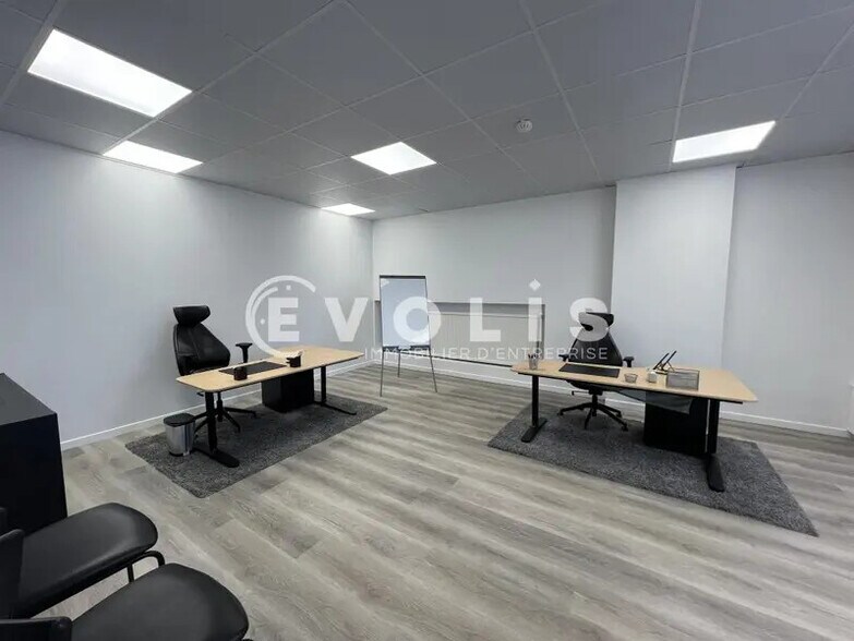 Bureau dans Neuilly-sur-Marne à louer - Photo intérieure – Image 2 sur 8