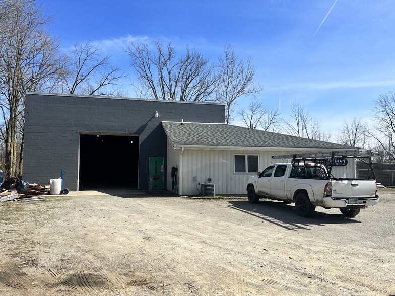2210 W Washington Center Rd, Fort Wayne, IN à vendre - Photo de l’immeuble – Image 1 sur 14