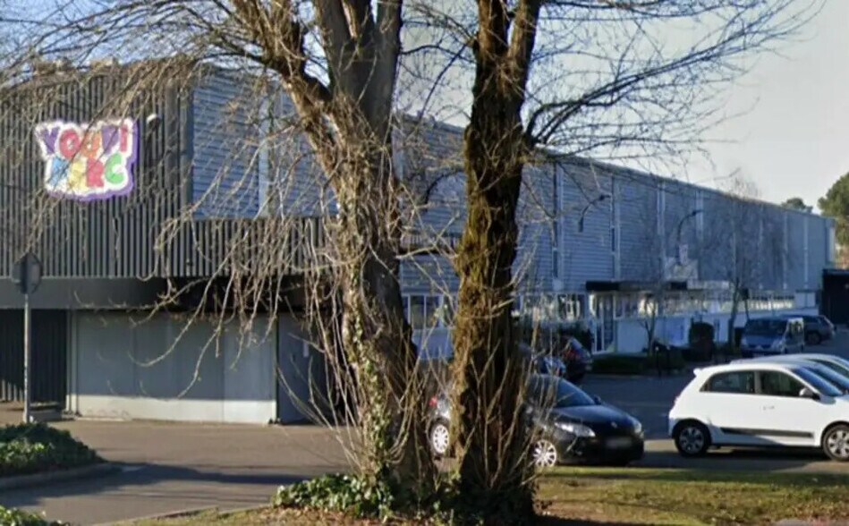 Local commercial dans Pessac à louer - Photo de l’immeuble – Image 3 sur 5