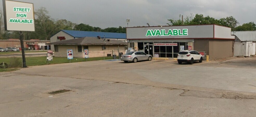 2702 N Main St, Liberty, TX à vendre - Photo principale – Image 1 sur 5