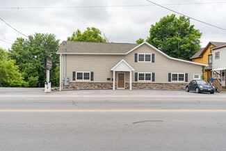 Plus de détails pour 708 James St, Clayton, NY - Bureau à vendre