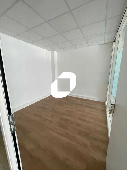 Bureau dans Sèvres à louer - Photo de l’immeuble – Image 2 sur 7
