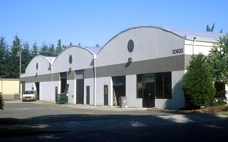 20630 56th Ave W, Lynnwood, WA à vendre - Photo de l’immeuble – Image 3 sur 5