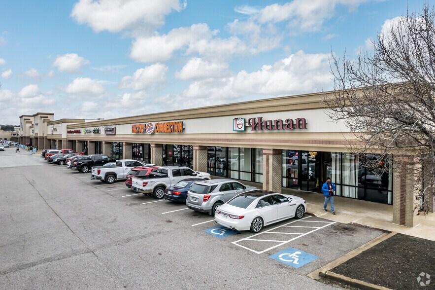 7501-7509 Goodman Rd, Olive Branch, MS à louer - Photo de l’immeuble – Image 2 sur 12