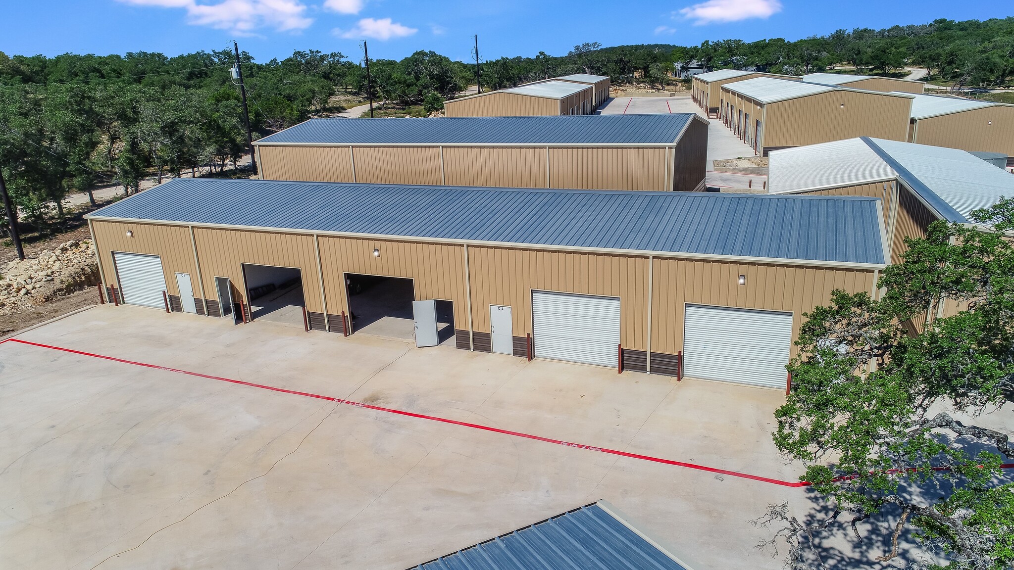 38 Rust Ln, Boerne, TX à louer Photo de l’immeuble– Image 1 sur 18