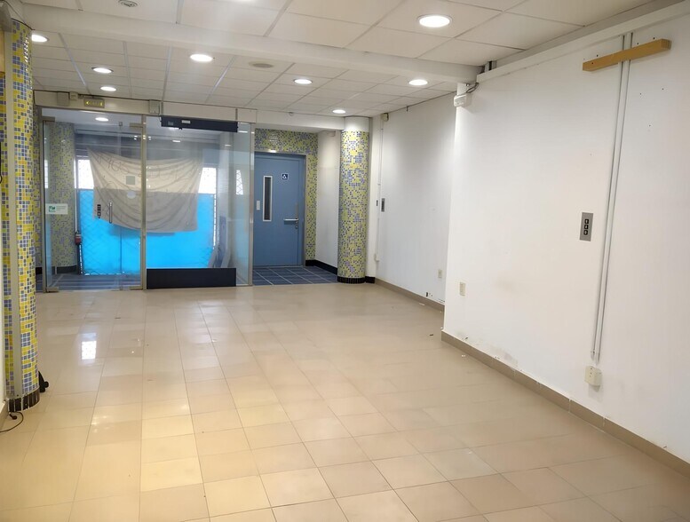 Immeuble residentiel dans Mollet del Vallès, Barcelona à vendre - Photo de l’immeuble – Image 2 sur 12