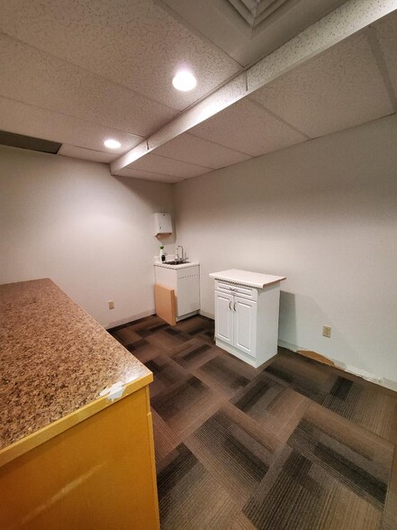 279 New Britain Rd, Berlin, CT à louer - Photo intérieure – Image 3 sur 20