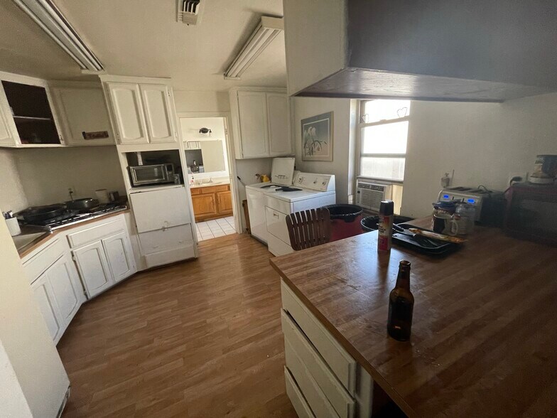 612 B St, Marysville, CA à vendre - Photo intérieure – Image 3 sur 57