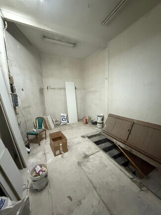 Plus de détails pour Calle De Sánchez Barcáiztegui, 8, Madrid - Local commercial à louer