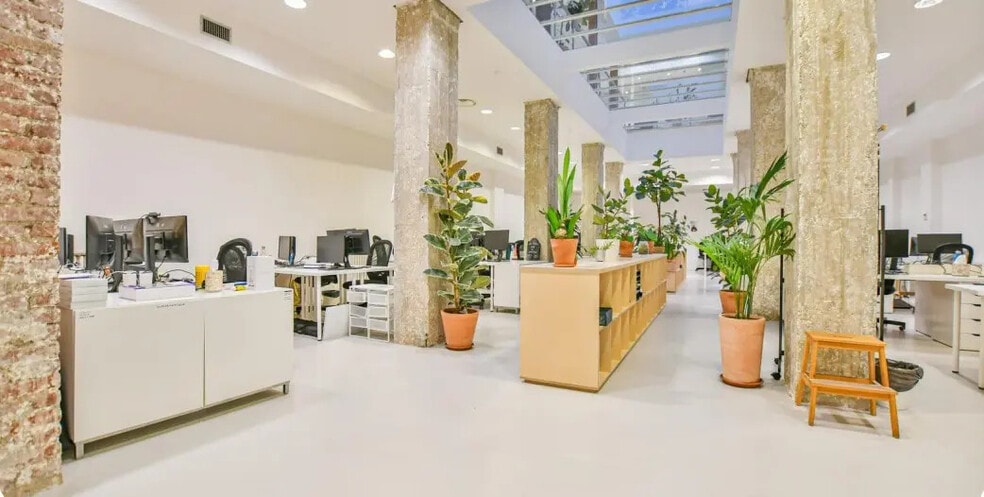 36 Rue Du Sentier, Paris à louer - Photo de l’immeuble – Image 1 sur 2