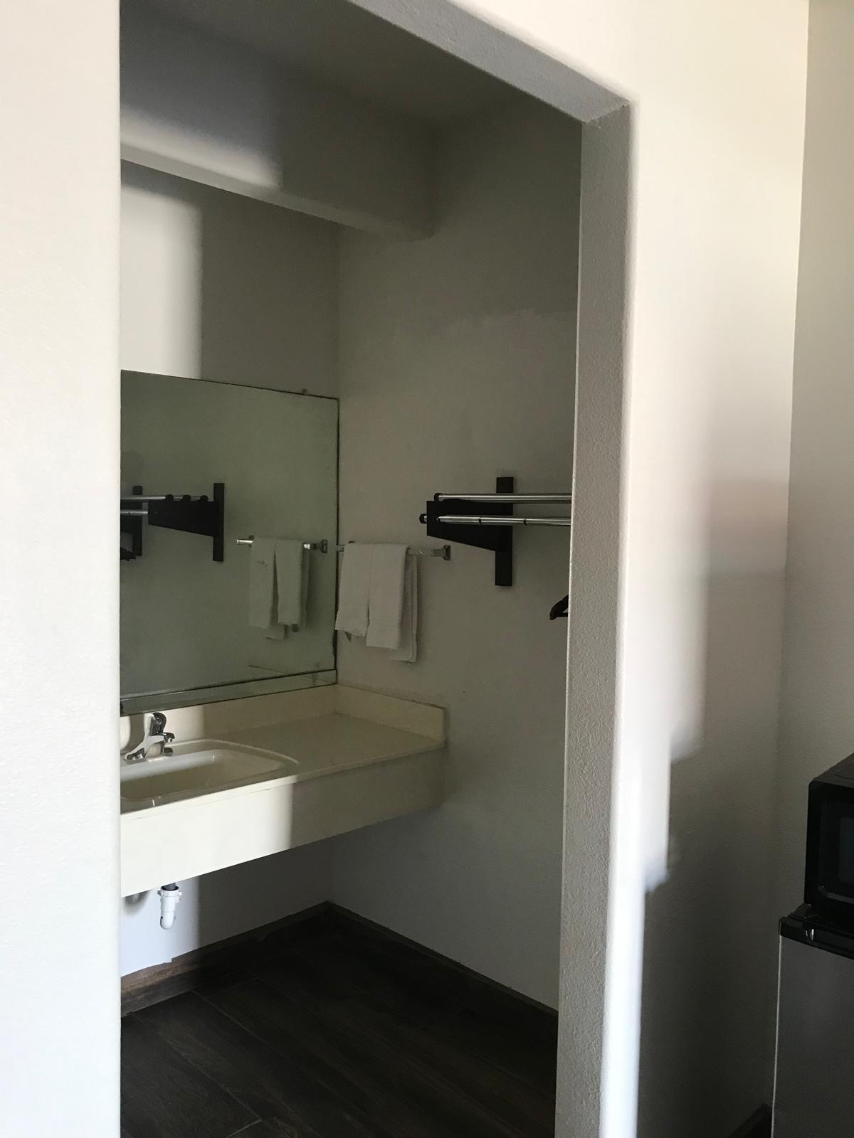 612 E Expressway 83, La Joya, TX à vendre Photo intérieure– Image 1 sur 26