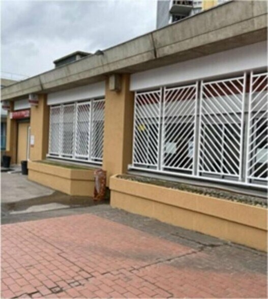 Bureau dans Bobigny à vendre - Photo de l’immeuble – Image 2 sur 4