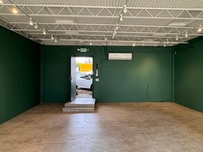 2400 Main St, Santa Monica, CA à louer Photo intérieure– Image 1 sur 7