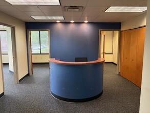 1009 Beaver Grade Rd, Coraopolis, PA à louer Photo intérieure– Image 2 sur 9