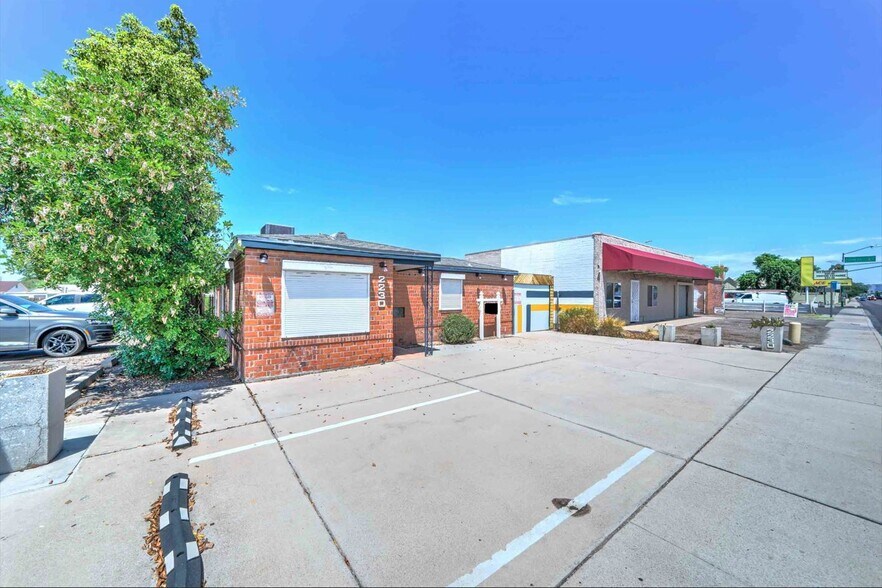 2230 N 24th St, Phoenix, AZ à vendre - Photo de l’immeuble – Image 3 sur 34