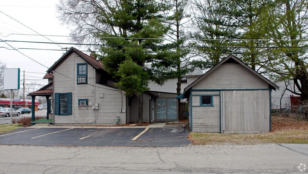 2290 W Dublin Granville Rd, Columbus, OH à vendre - Photo principale – Image 1 sur 1