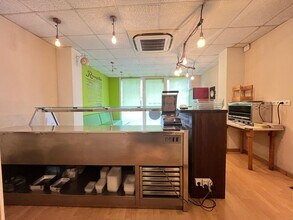 Local commercial dans Igualada, Barcelona à louer Photo intérieure– Image 2 sur 12