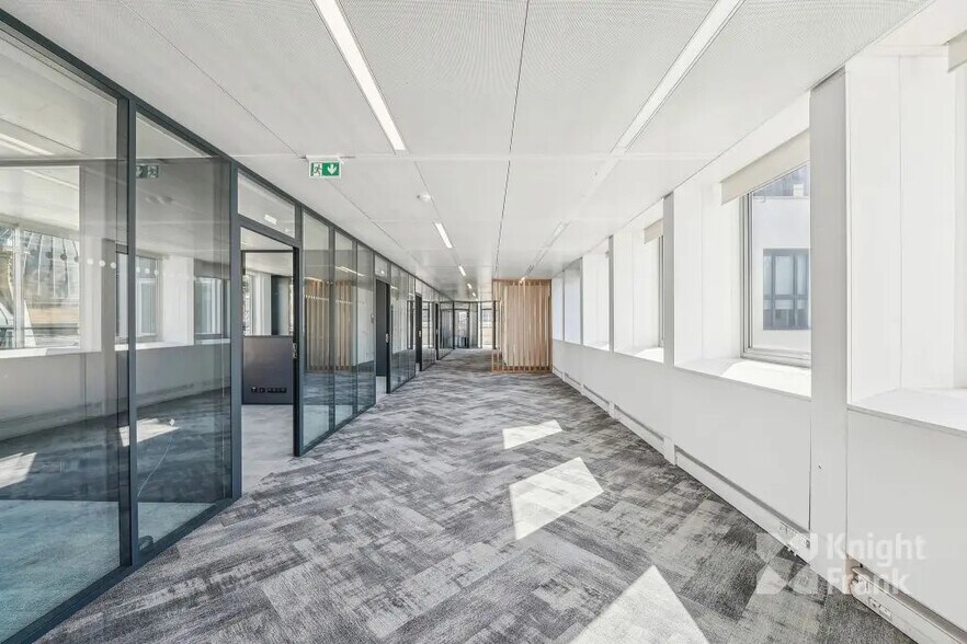 37 Rue De La Victoire, Paris à louer - Photo de l’immeuble – Image 2 sur 8