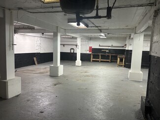 Plus de détails pour 164-170 Ferris Ave, White Plains, NY - Local commercial à louer