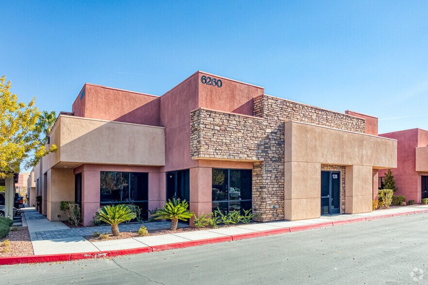 6260 McLeod Dr, Las Vegas, NV à louer - Photo de l’immeuble – Image 2 sur 9