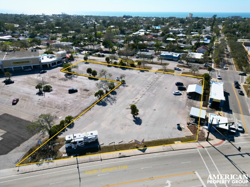 710 S Tamiami Trl, Venice, FL à louer Photo principale– Image 1 sur 3