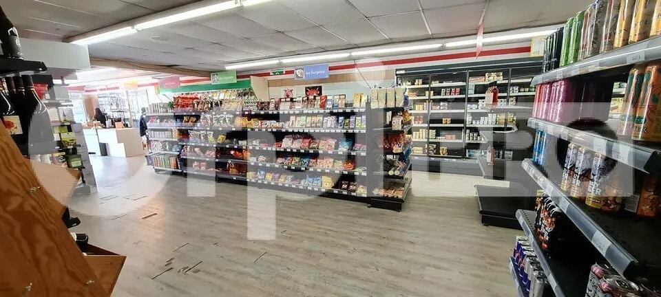 Local commercial dans Saint-Brieuc à vendre - Photo de l’immeuble – Image 3 sur 8