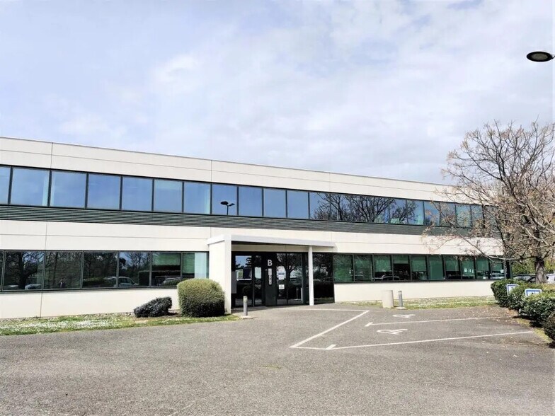 Bureau dans Bruguières à louer - Photo de l’immeuble – Image 1 sur 10