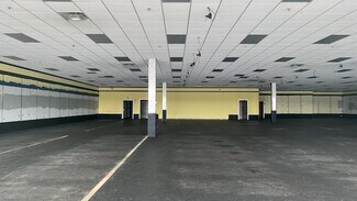Plus de détails pour 5701-5755 Sunrise Hwy, Holbrook, NY - Local commercial à louer