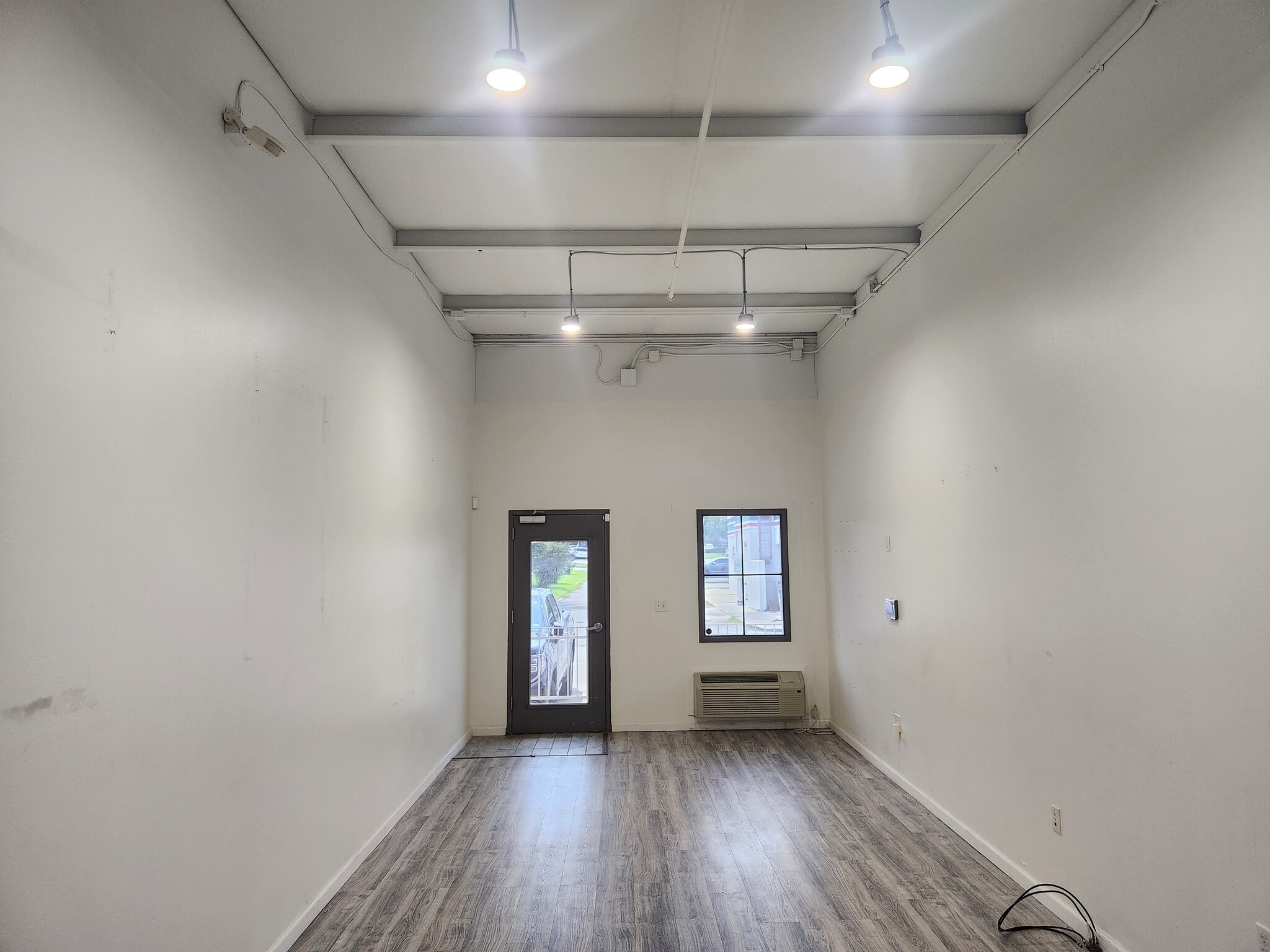 4303 S Bowen Rd, Arlington, TX à louer Photo intérieure– Image 1 sur 2