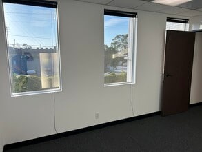 1653-1679 E 28th St, Signal Hill, CA à louer Photo intérieure– Image 2 sur 8